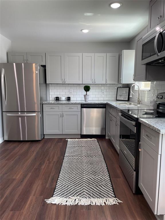 Building Photo - 6710 Haight St