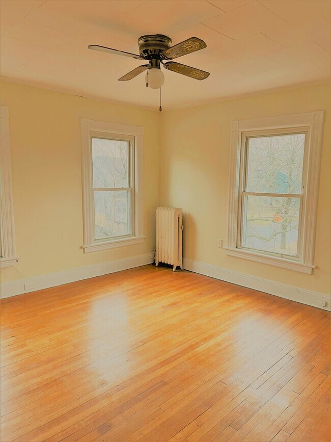 Foto del edificio - 614-614 Tyler St
