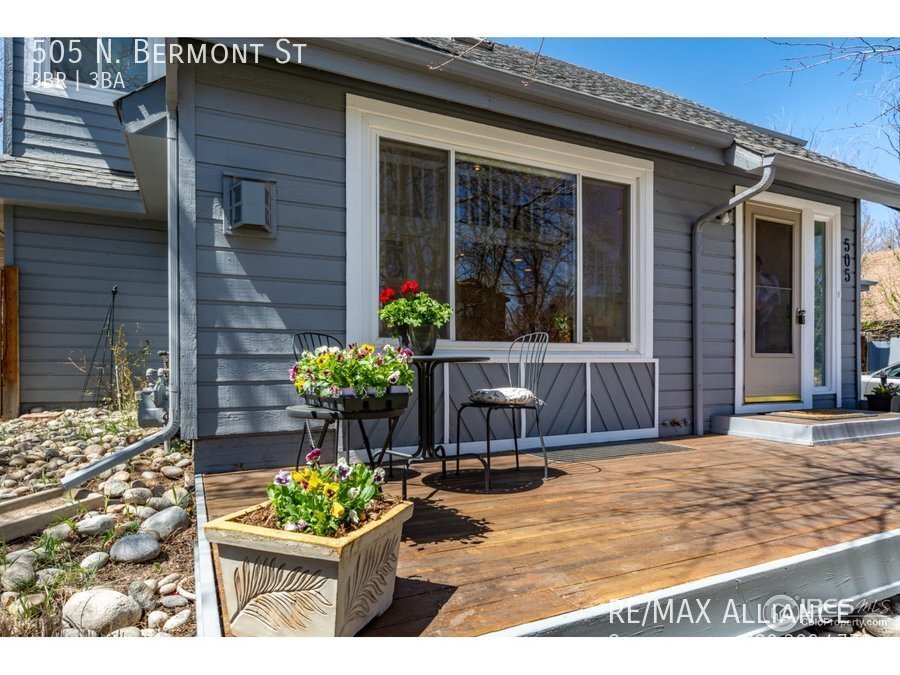 Primary Photo - Charming 3-Bed, 3-Bath Home in Lafayette -...