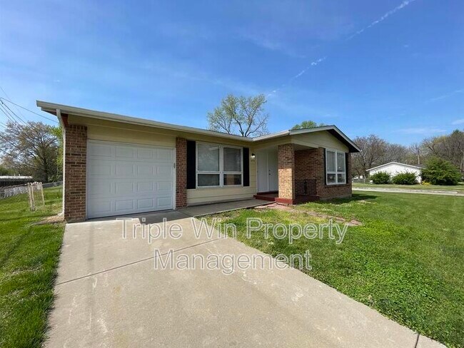 Building Photo - 690 Wiethaupt Rd