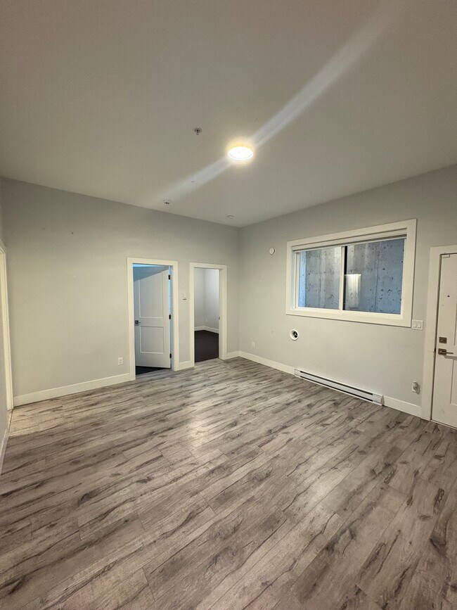 Photo du bâtiment - 8016 Annis Rd