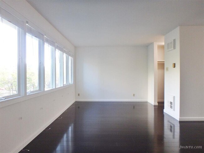 Building Photo - 1135 Ellis St