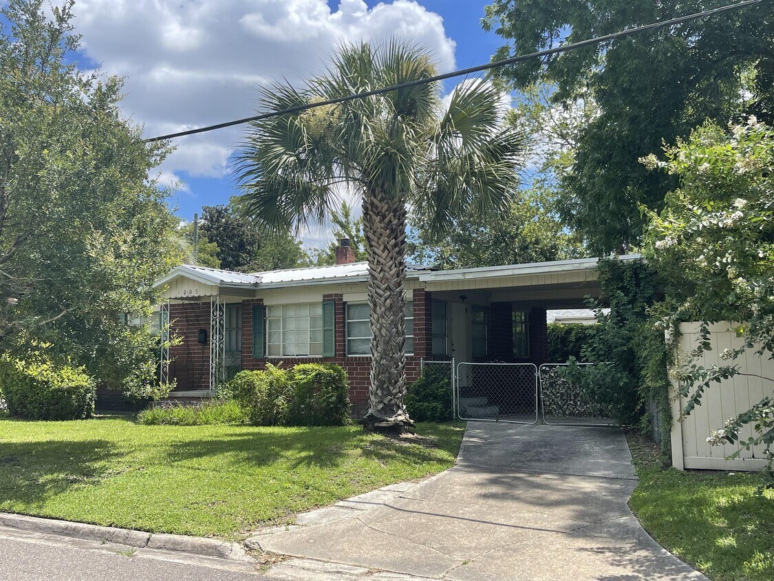 Foto principal - 1005 Murray Dr