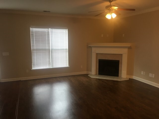 Foto del edificio - 132 Pine View Xing