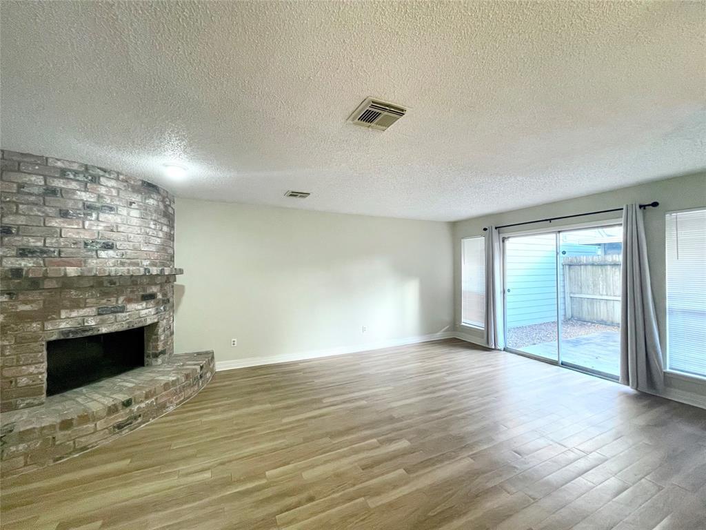 7856 Kendalia Dr, Houston, TX 77036 Condo for Rent in Houston, TX