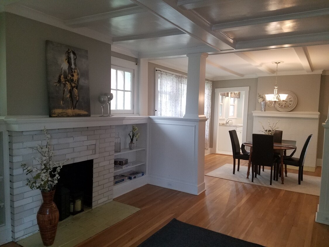 Primary Photo - 101 Watkins Ave