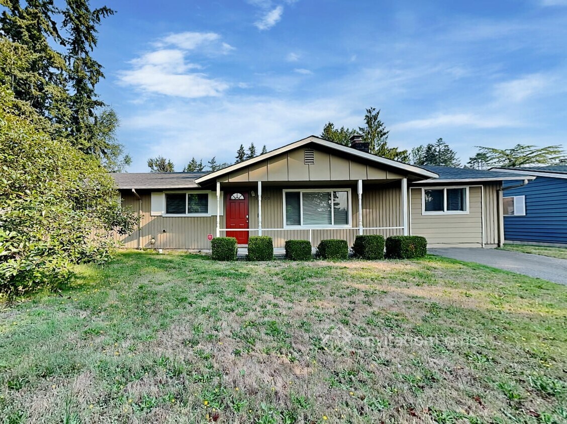 Primary Photo - 31700 5th Ave S