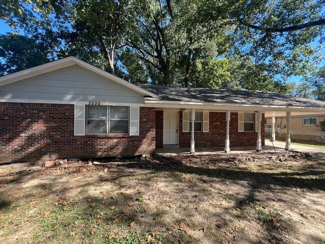 Building Photo - 3500 Panbrook Cove