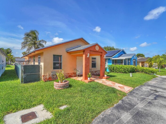 Foto principal - 12217 SW 203rd Ter