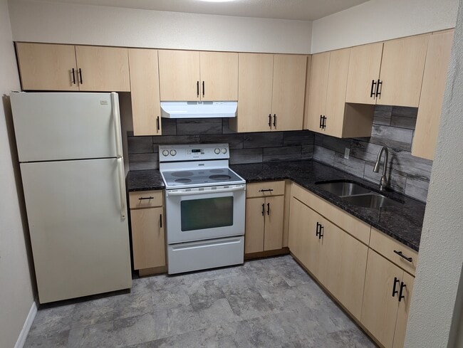 Foto del edificio - 4512 E 10th Ave