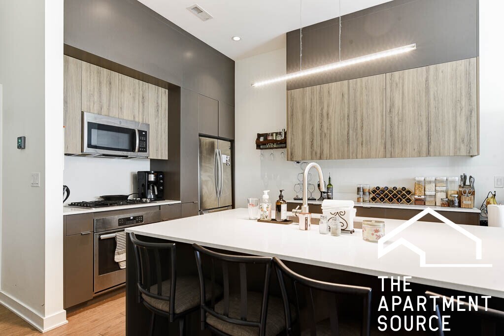 Photo - 3462 North Lincoln Ave. Unit 202