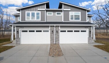 Building Photo - 908 Lincoln Wy