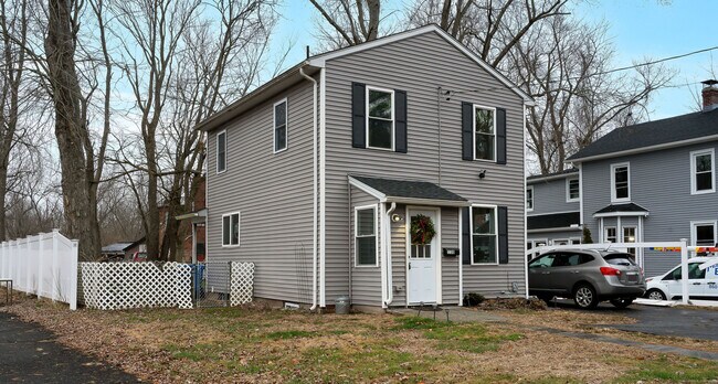 Foto del edificio - 138 Naubuc Ave