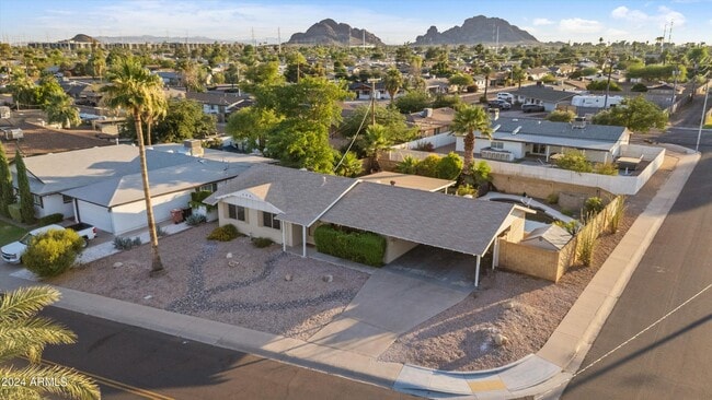 Building Photo - 2548 N 68th Pl