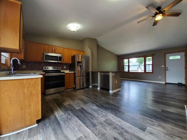 Foto del edificio - 4830 24th Ave NW