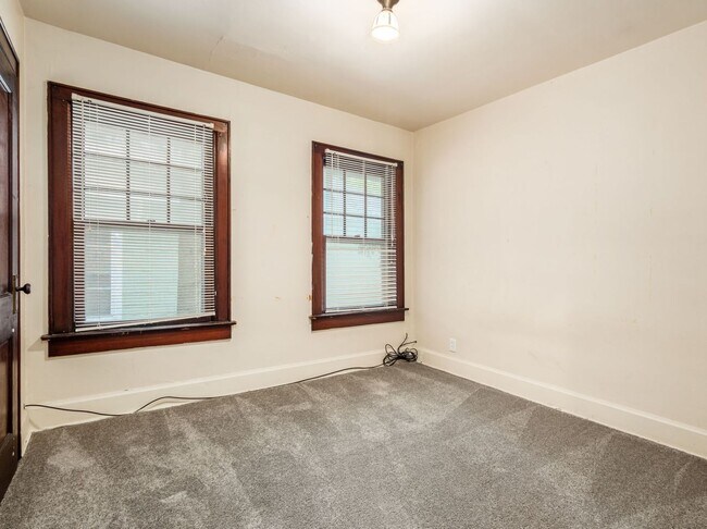 Foto del edificio - 2086-2090 N 4th St