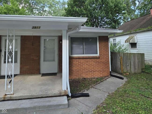 Building Photo - 3911 Aurora St