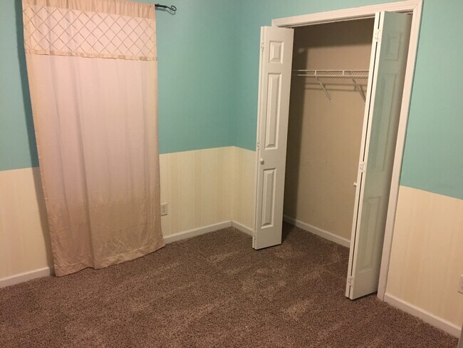 Dormitorio 3 - 7301 Emerald Farm Way
