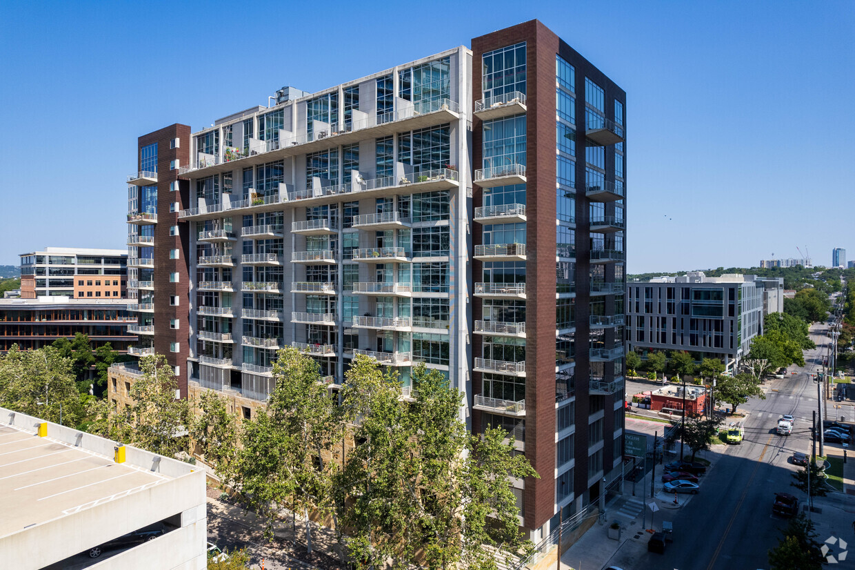 Primary Photo - Austin City Lofts