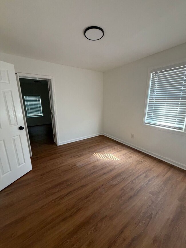 Foto del edificio - 2982 Hale Ave