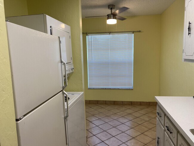 Foto del edificio - 1030 Citrus Way