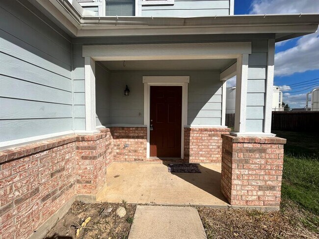 Building Photo - 20702 Dickinson Manor Ln