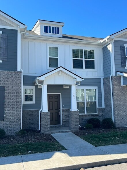 Foto del edificio - 1781 Frodo Wy