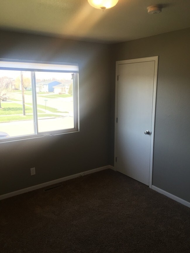 Foto del edificio - 360 N Main Ave