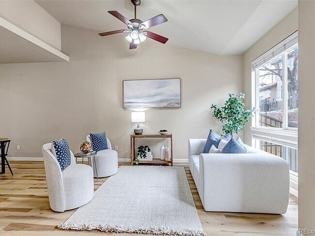 Foto del edificio - Well Maintained and Clean Home for Rent- Cherry Creek School District- 80015