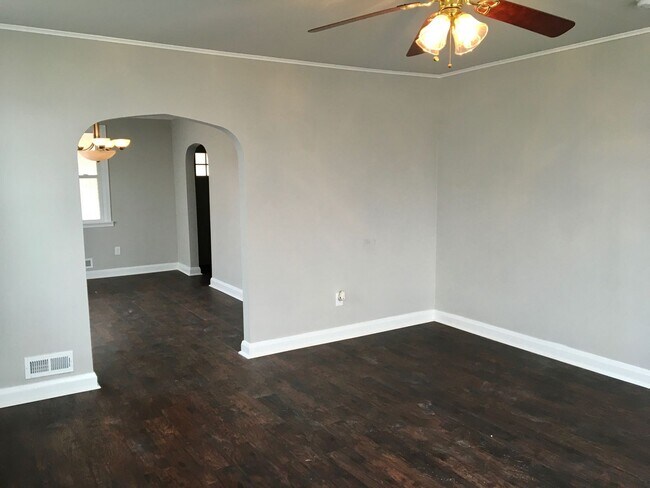 Foto del edificio - Charming 3 Bedroom/2 Bathroom in Hamilton,...