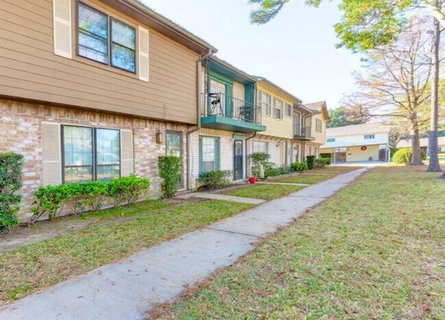 Building Photo - 3860 Laura Leigh Dr