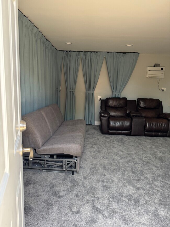 Foto del edificio - 1237 W Ofarrell St