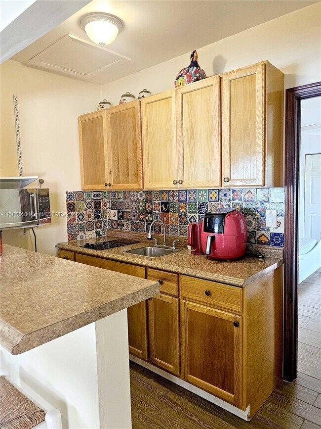 Foto del edificio - 7170 SW 17th Terrace