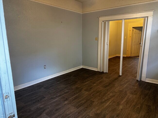 Sala de estar - 2216 S Salcedo St