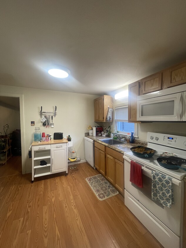 Primary Photo - 761 Garrison Ave