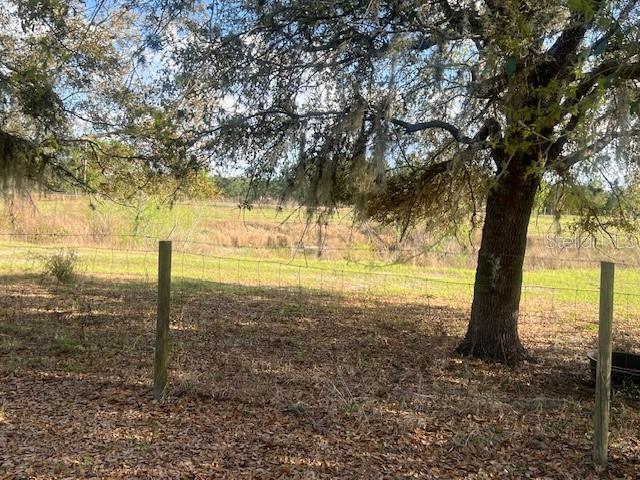 Foto del edificio - 3301 Hammock Grove Rd