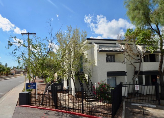 Building Photo - 4308 N Longview Ave