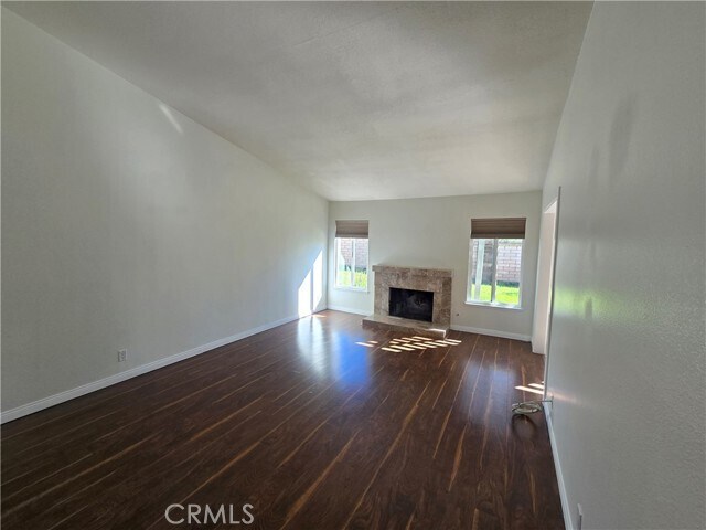 Foto del edificio - 22622 Rockford Dr