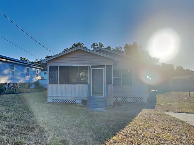 Building Photo - 3711 N 57th St