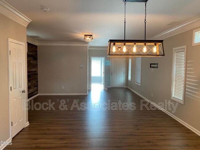 Building Photo - 975 Branch Line Ln