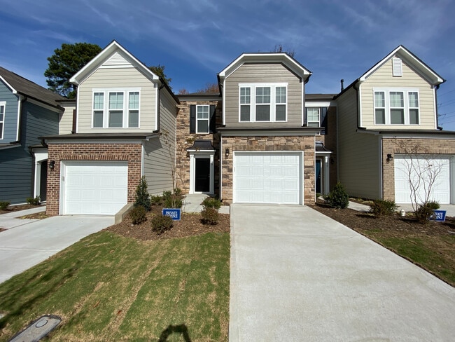 Building Photo - Room in Townhome on Whitesell Way