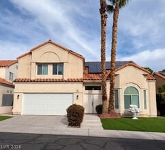 Building Photo - 2724 Monrovia Dr