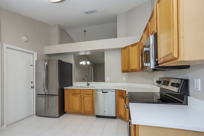 Building Photo - 5910 Erhardt Dr