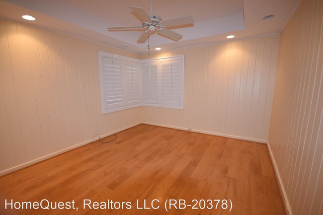 Building Photo - 2 br, 1 bath House - 1111 Hele Street