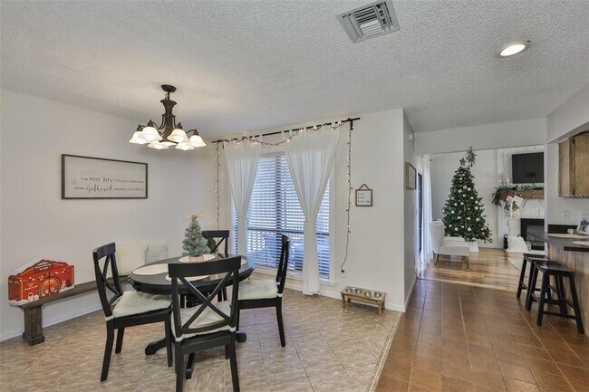 Foto del edificio - 13703 Sweetwater Cove Pl