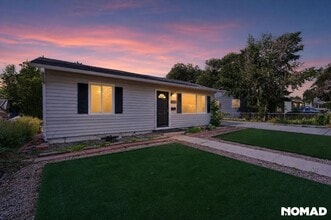 Building Photo - 1137 Pando Ave
