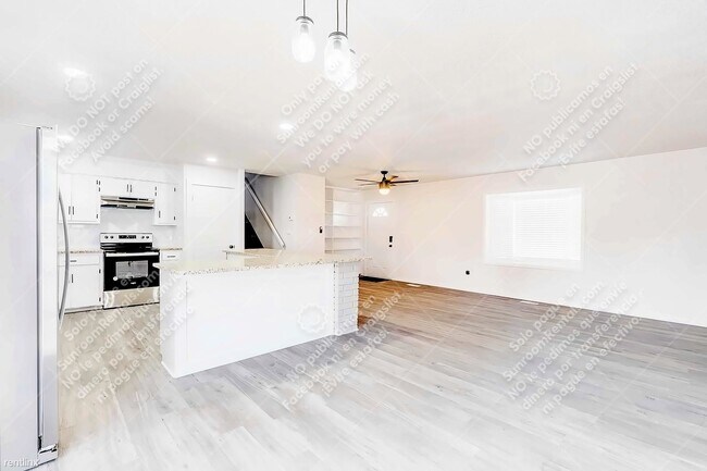 Building Photo - 3 br, 2 bath House - 5320 N Tulsa Ave