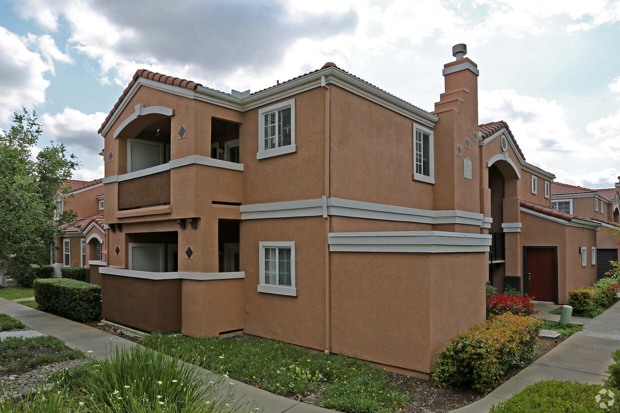 Altura Villas Apartments Folsom, CA