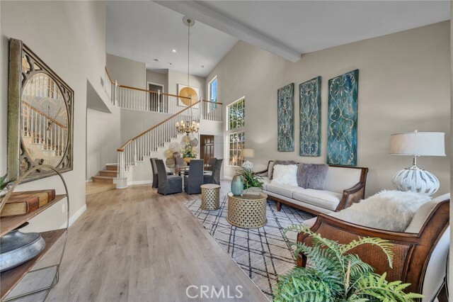 Foto del edificio - 14798 Skycrest Ln