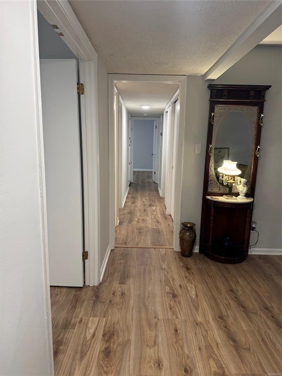 Foto del edificio - 2451 Price St